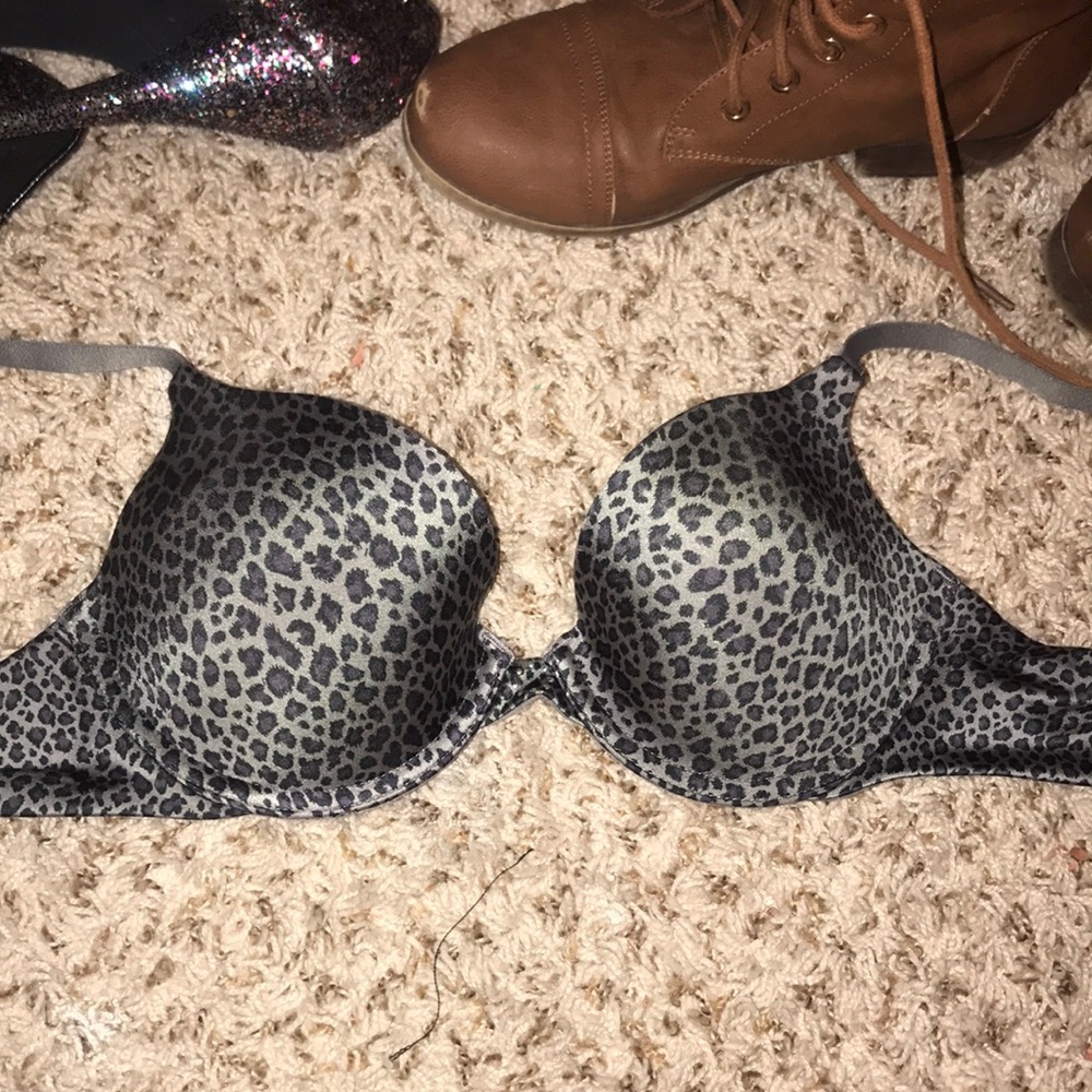 Sexy cheetah bra